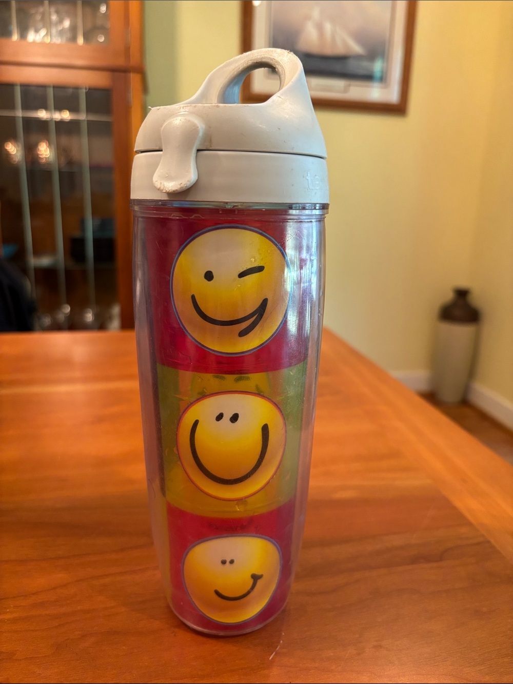 Tervis Tumbler Sports Bottle Smiley Face